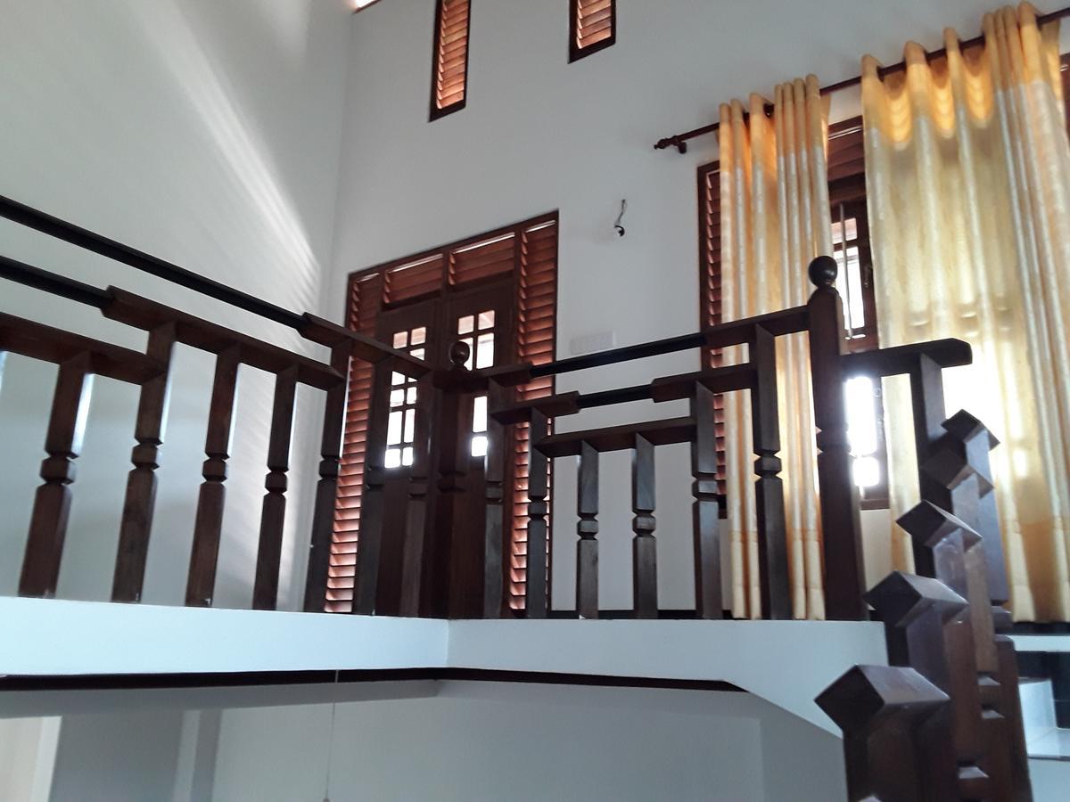 Darshani Hikka Villa Хиккадува Экстерьер фото